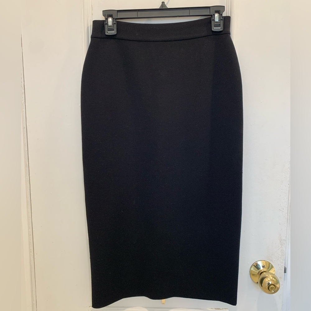Stella McCartney black bodycon straight skirt. Size 44